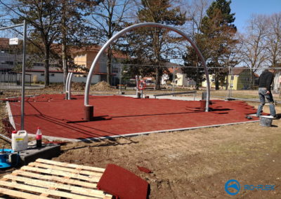 Fallschutzplatten 45 mm Montage Karlstadt Grundschule